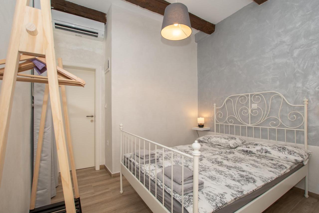 Apartments Nesatcium Pula Ngoại thất bức ảnh